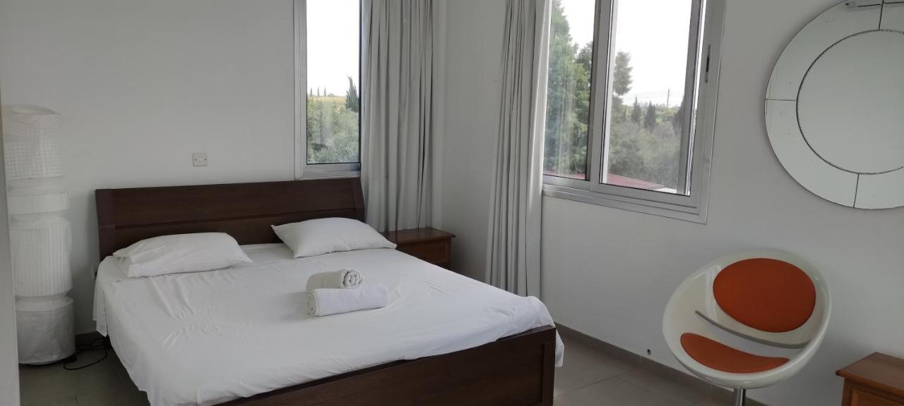 Kiti Village Villa, Cyprus, Salt-Water Pool, 6 Bedrooms, Larnaca Bagian luar foto
