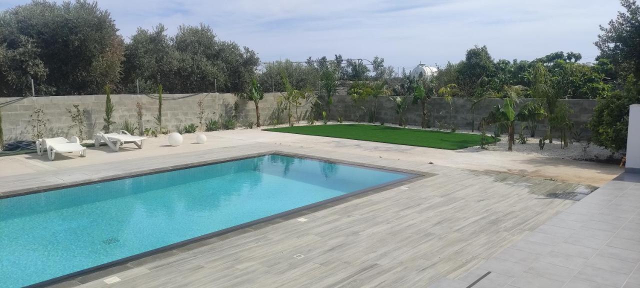 Kiti Village Villa, Cyprus, Salt-Water Pool, 6 Bedrooms, Larnaca Bagian luar foto