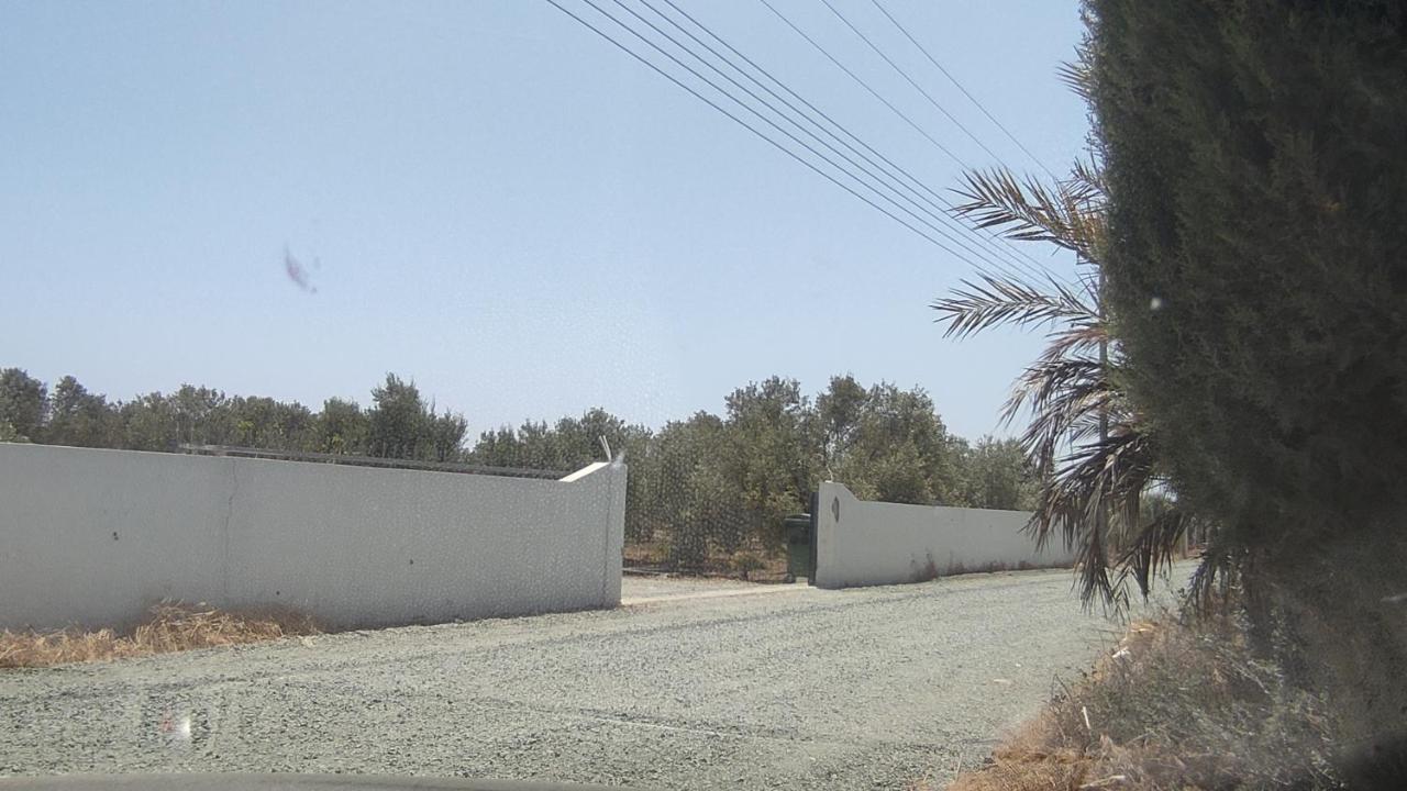 Kiti Village Villa, Cyprus, Salt-Water Pool, 6 Bedrooms, Larnaca Bagian luar foto