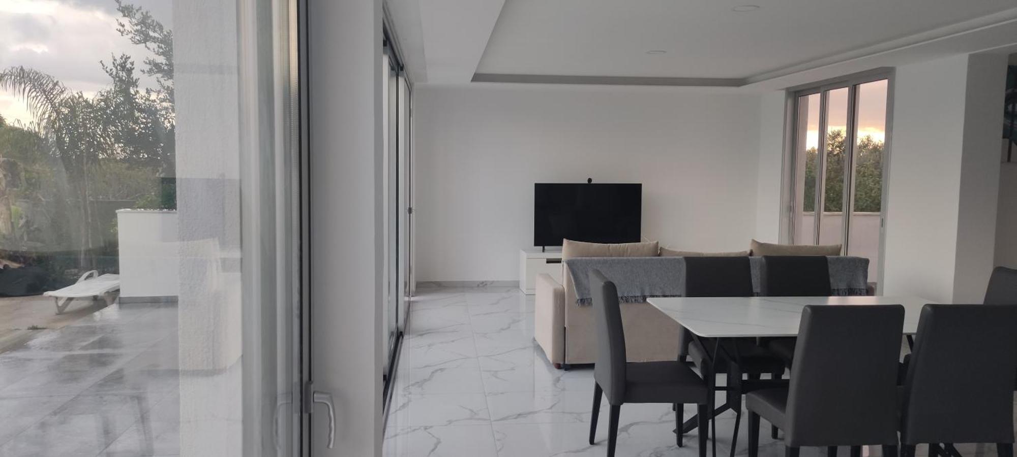 Kiti Village Villa, Cyprus, Salt-Water Pool, 6 Bedrooms, Larnaca Bagian luar foto